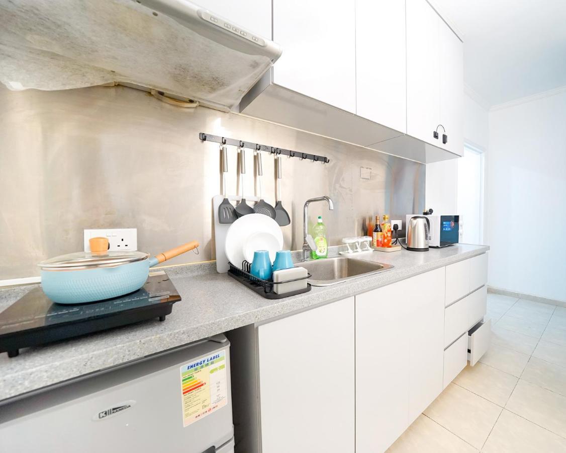 Shared Dormitory Wan Chai Road 187 홍콩 외부 사진